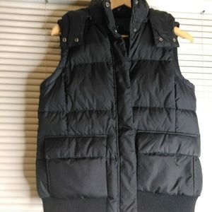 Gap puffer vest hooded